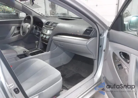 2007 Toyota Camry Le z USA, uszkodzony, nr VIN 4T1BE46K17U193980